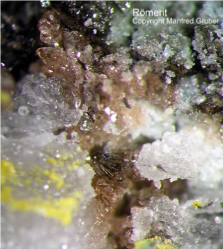 Grube Clara Mineralien Römerit Schwarzwald Hausach