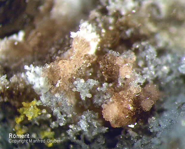 Grube Clara Mineralien Römerit Schwarzwald Hausach