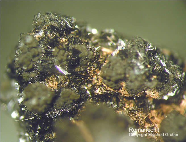 Grube Clara Mineralien Romanèchit Schwarzwald Hausach