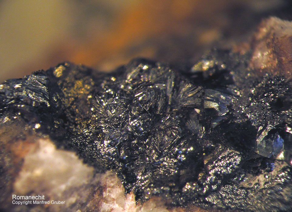 Grube Clara Mineralien Romanèchit Schwarzwald Hausach