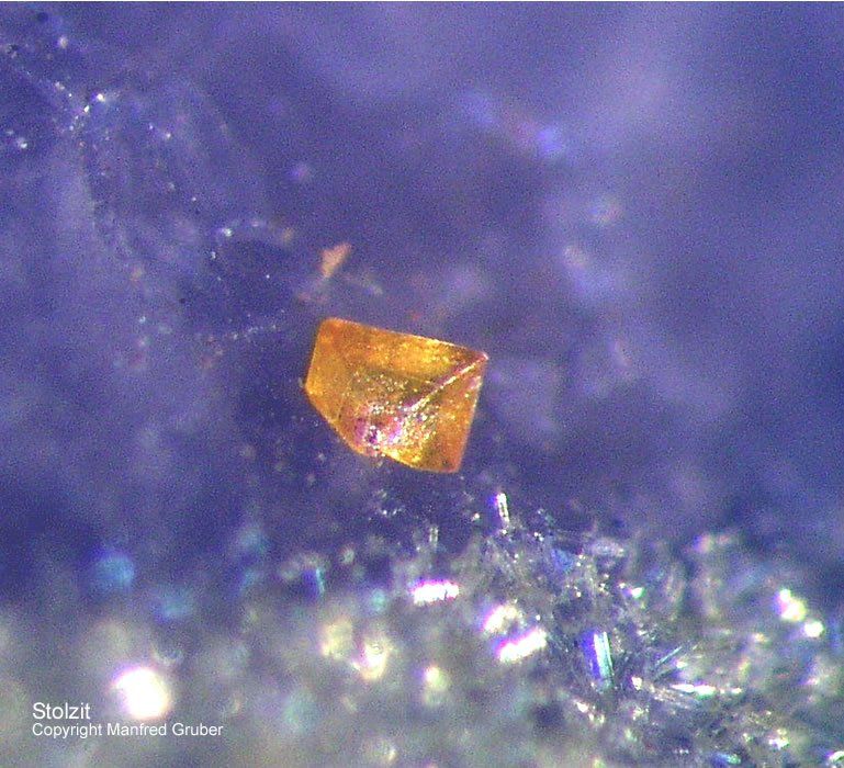 Grube Clara Mineralien Stolzit Schwarzwald Hausach