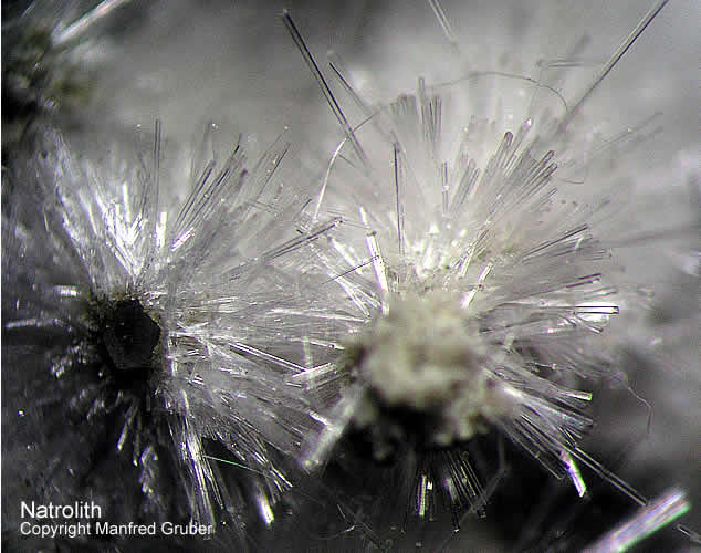 Vogelsberg Mineralien Gaulsberg Natrolith