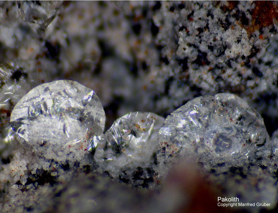 Vogelsberg Mineralien Gaulsberg Chabasit var. Phakolith