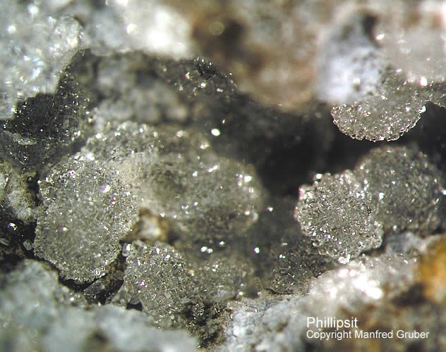 Vogelsberg Mineralien Gedern Phillipsit