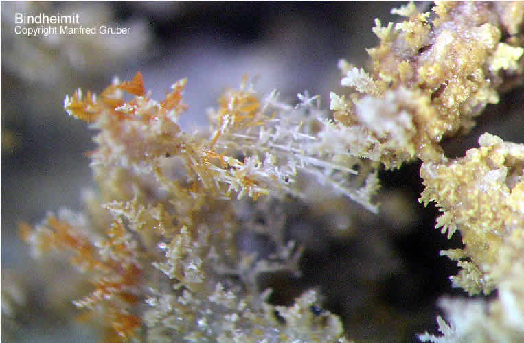 Sauerland Mineralien Genna Letmathe Oxyplumboroméit Bindheimit