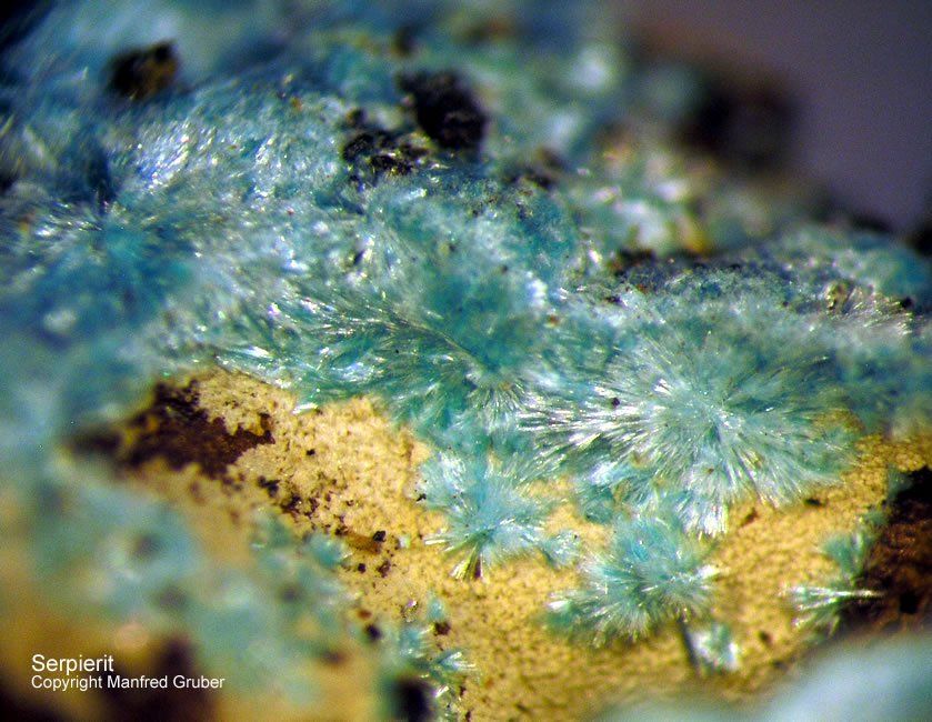 Sauerland Mineralien Genna Letmathe Serpierit