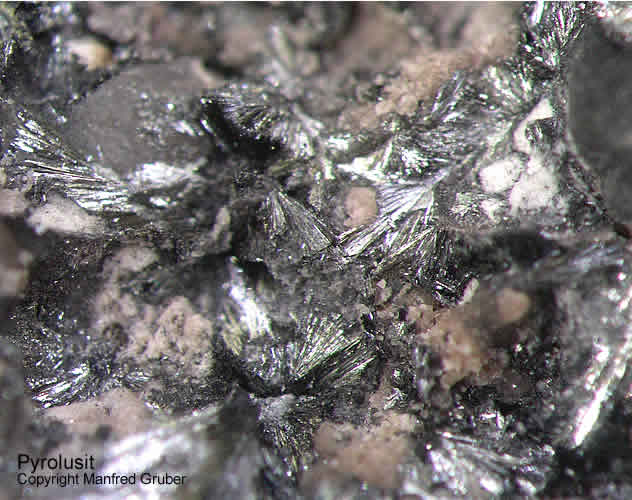 Schwarzwald Mineralien Grube Gremmelsbach Pyrolusit