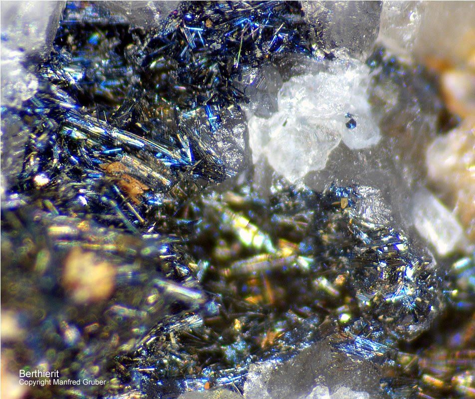 Schwarzwald Mineralien Grube Gründenwald Berthierit