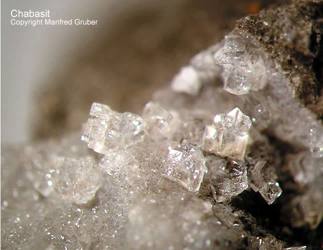 Vogelsberg Mineralien Herbstein Chabasit