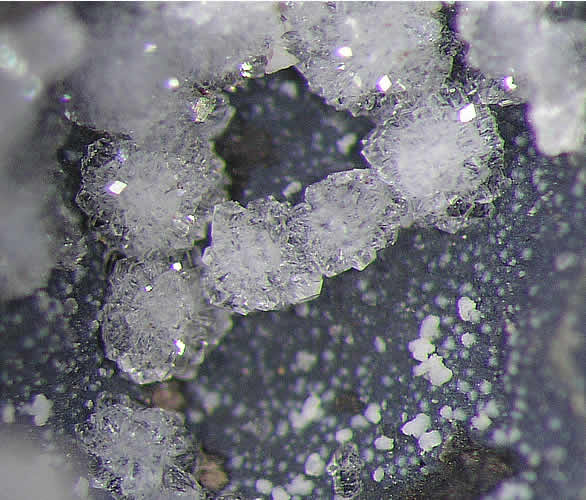 Vogelsberg Mineralien Herbstein Phillipsit