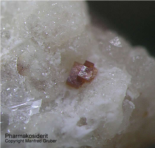 Mineralien Schwarzwald Käfersteige Pharmakosiderit Ba