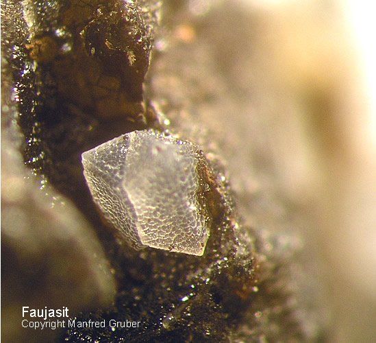 Mineralien Kaiserstuhl Limberg Faujasit