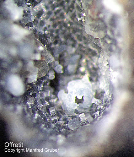 Mineralien Kaiserstuhl Limberg Offretit