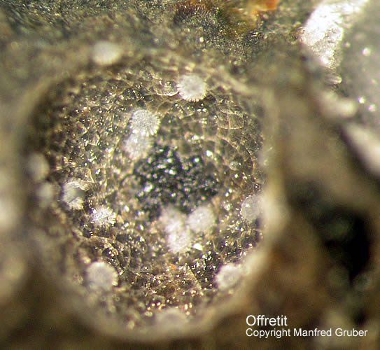 Mineralien Kaiserstuhl Limberg Offretit