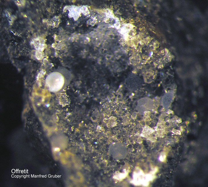 Mineralien Kaiserstuhl Limberg Offretit