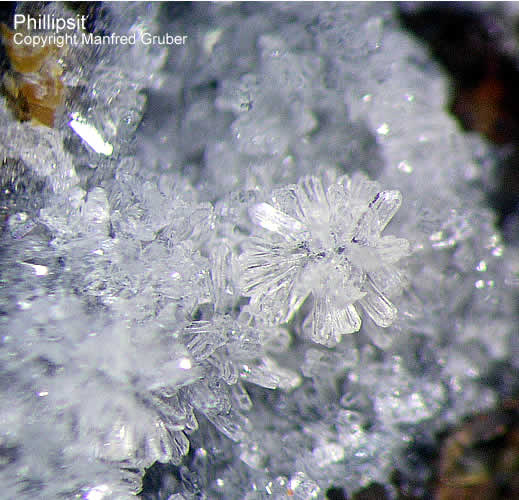 Mineralien Kaiserstuhl Limberg Phillipsit