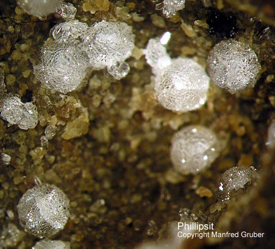 Mineralien Kaiserstuhl Limberg Phillipsit