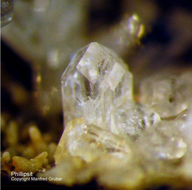 Mineralien Kaiserstuhl Limberg Phillipsit