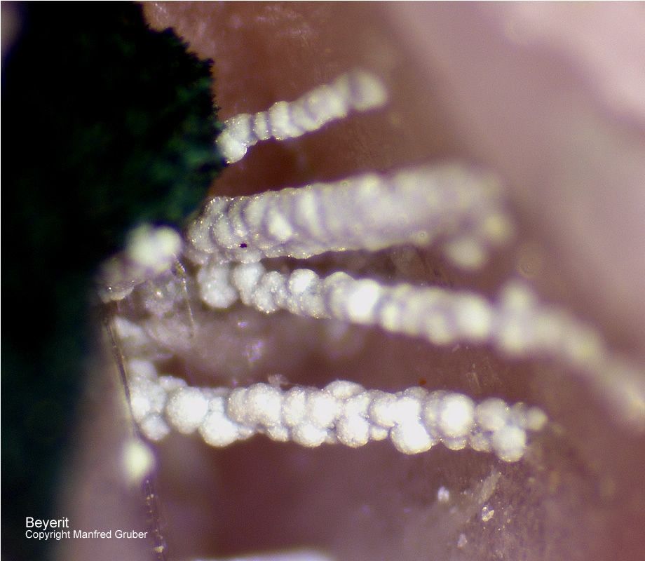 Mineralien Schwarzwald Neubulach Beyerit
