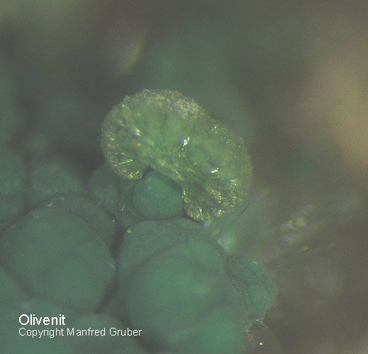 Mineralien Schwarzwald Neubulach Olivenit