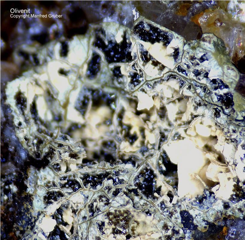 Mineralien Schwarzwald Neubulach Olivenit