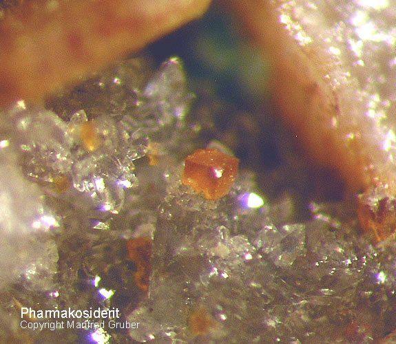 Mineralien Schwarzwald Schmiede Stollen Pharmakosiderit