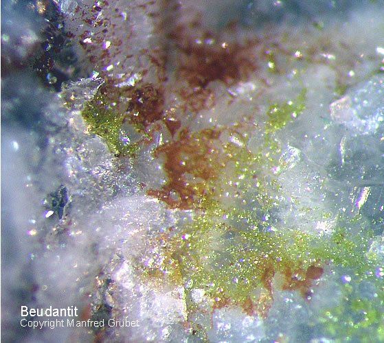 Mineralien Schwarzwald Silberbrünnle Haigerachtal Beudantit