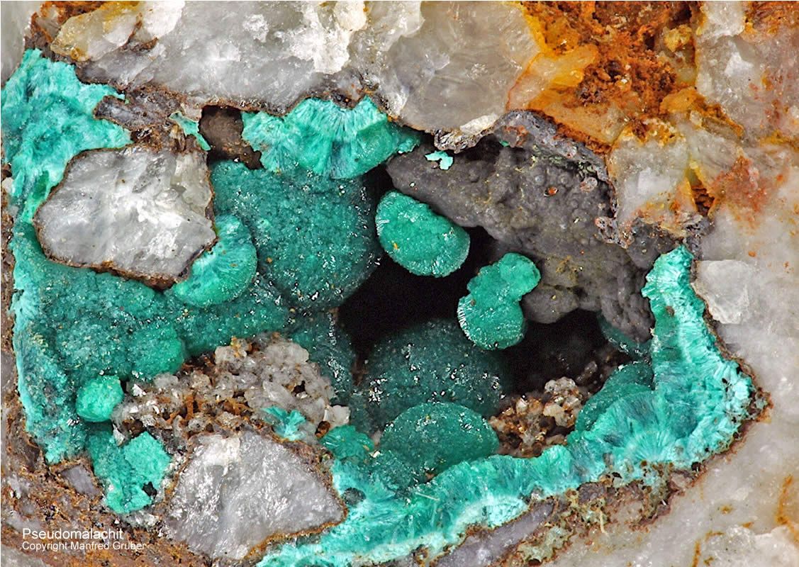 Mineralien Schwarzwald Silberbrünnle Haigerachtal Pseudomalachit