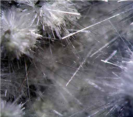 Vogelsberg Mineralien Gaulsberg Natrolith