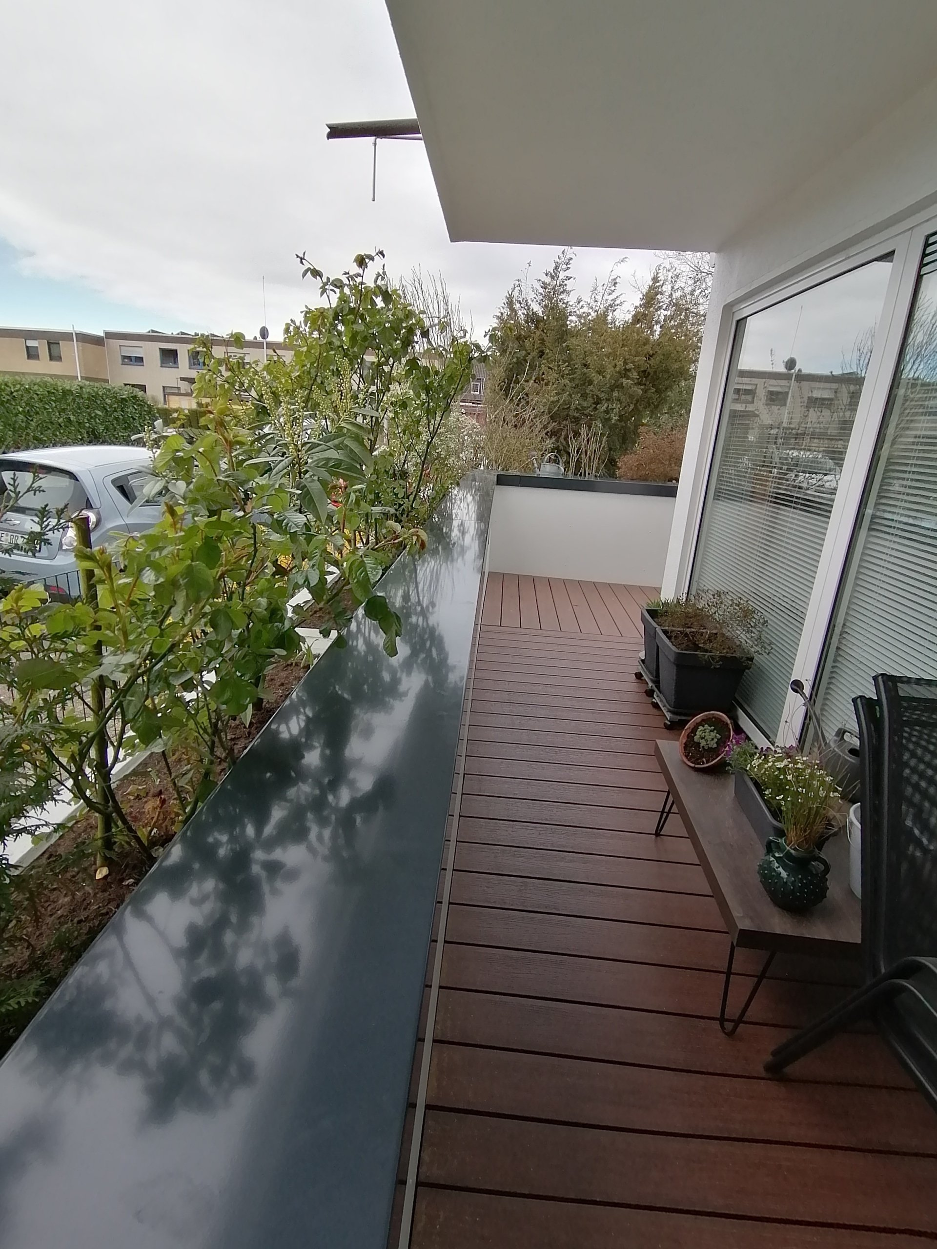 Sanierung Balkon Abdichtung WPC Diele Mauerabdeckung Fensteranschlüsse Fassadenplatten Terrassendiele