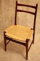 Stuhl mit Siebgeflecht