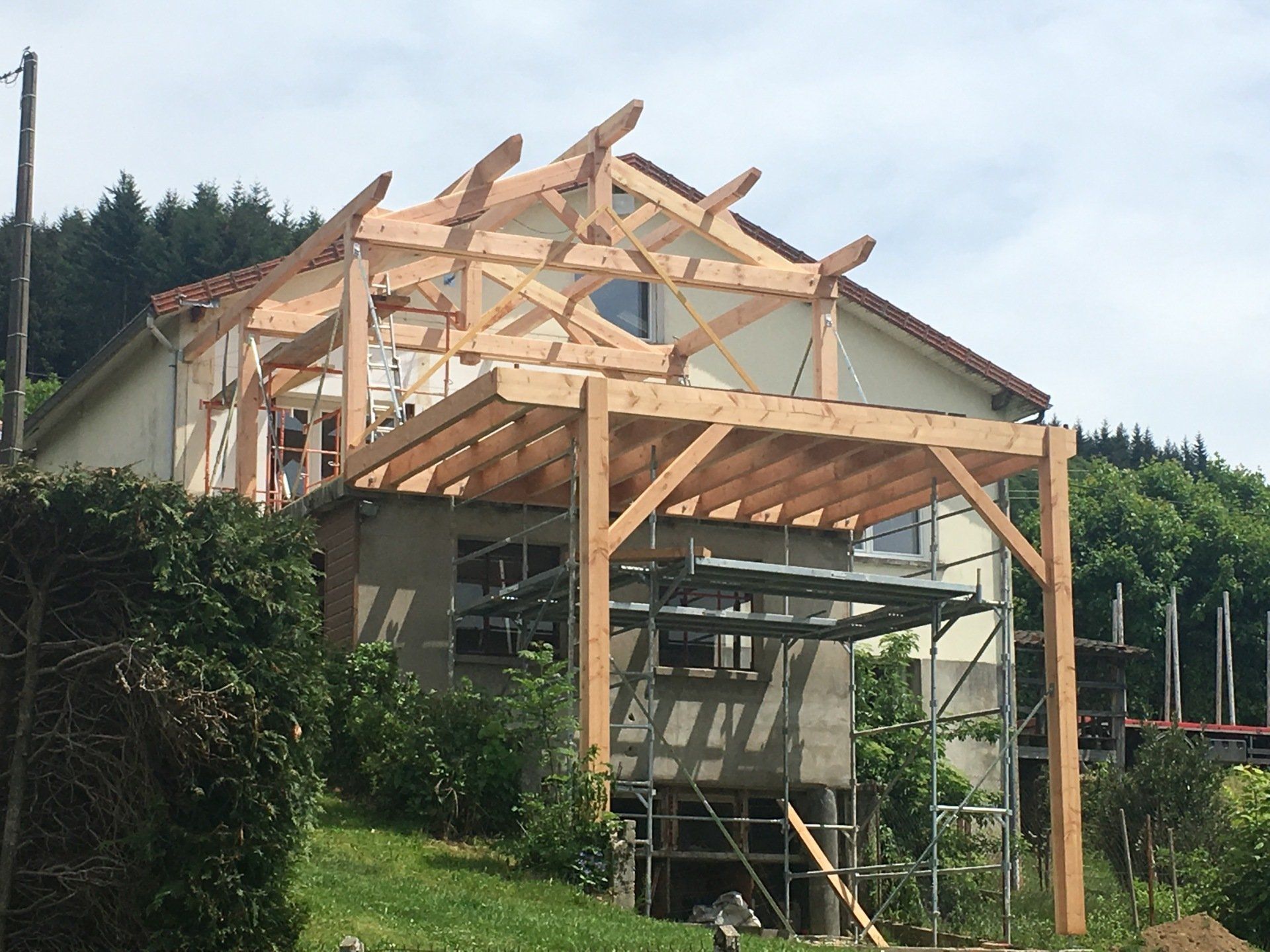 zoomer Terrasse surélevée par SN-BOIS la monnerie le montel