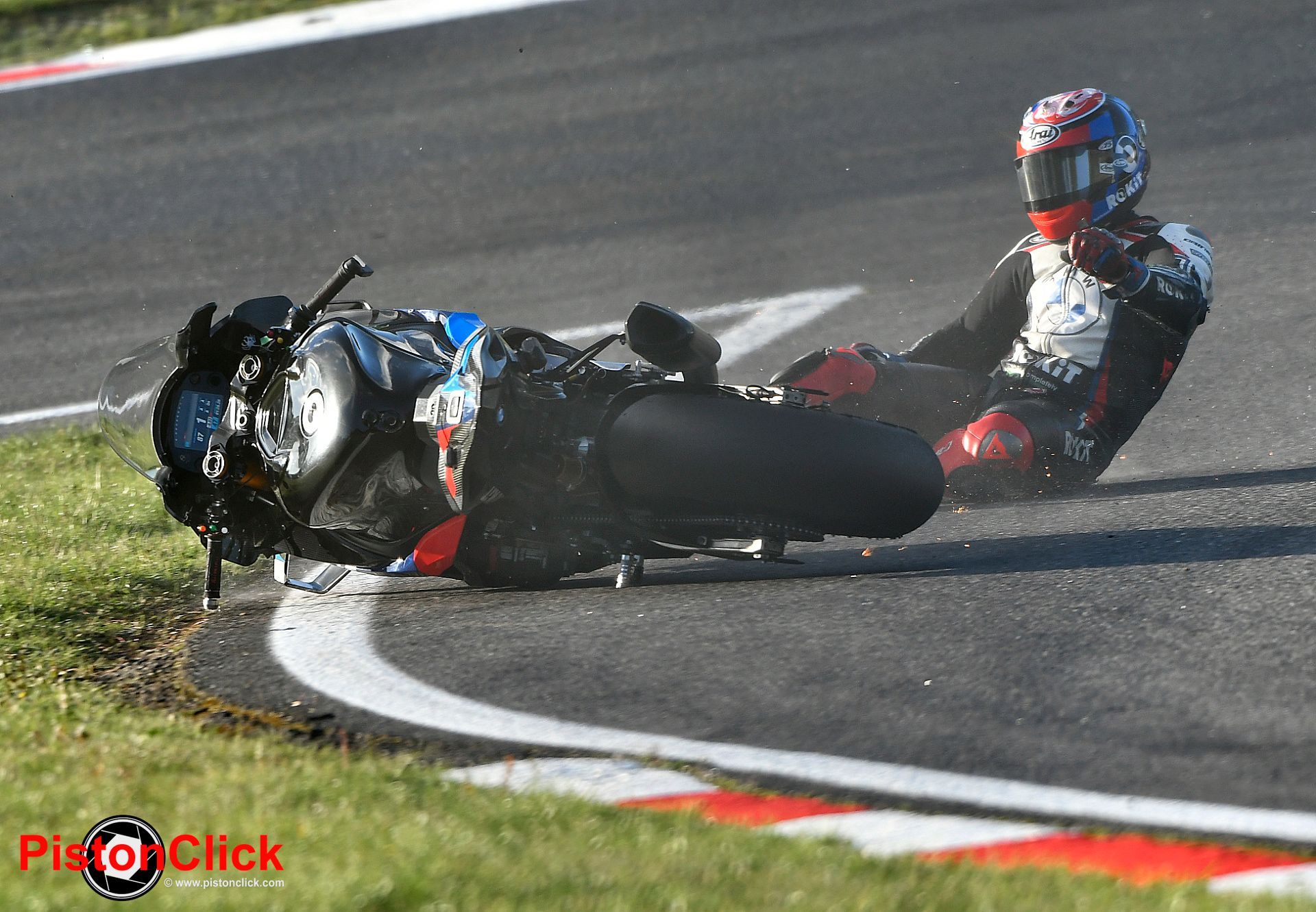 Leon Halam crash British Super Bikes Brands Hatch