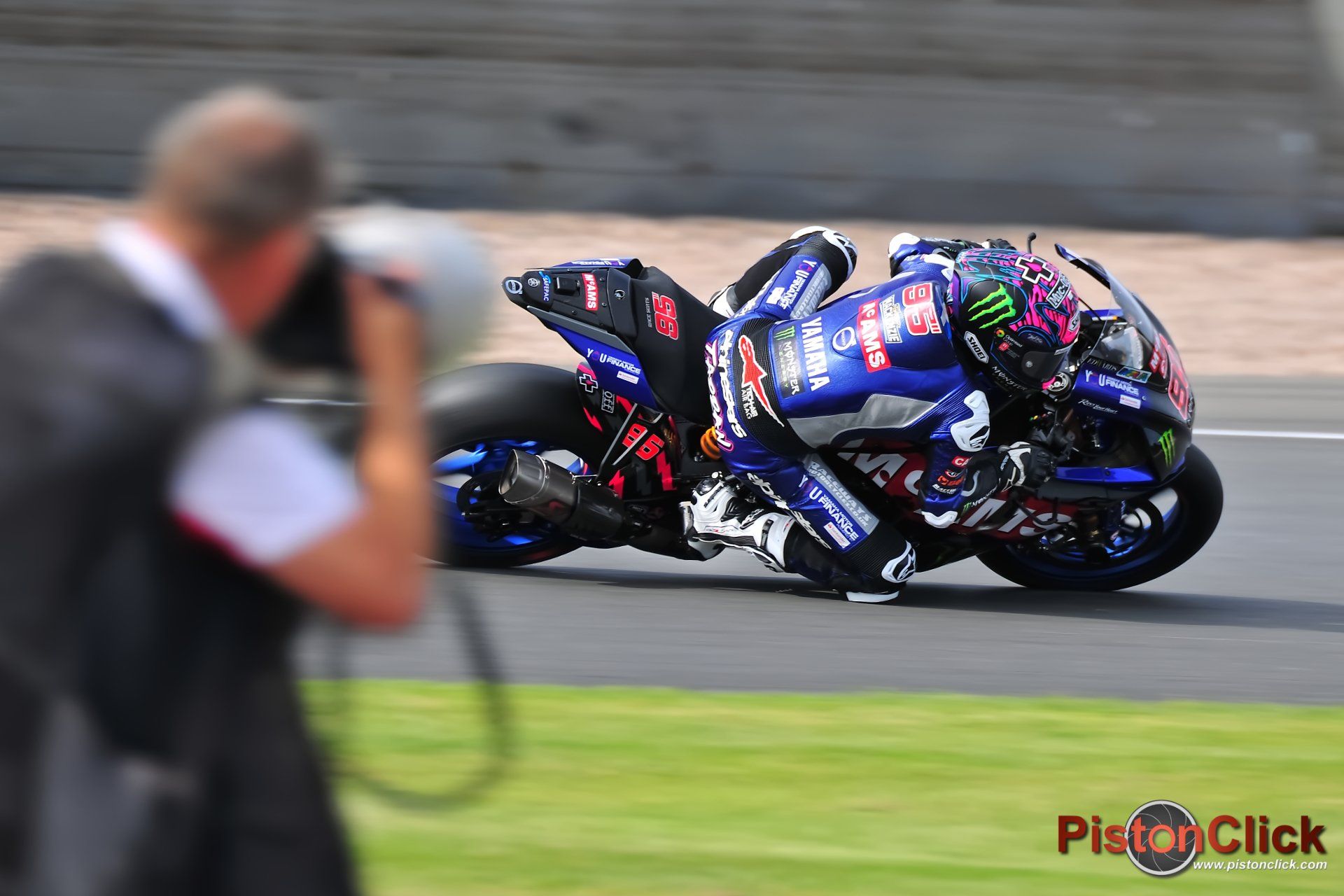 Double Red Photography British Superbikes Donington Park