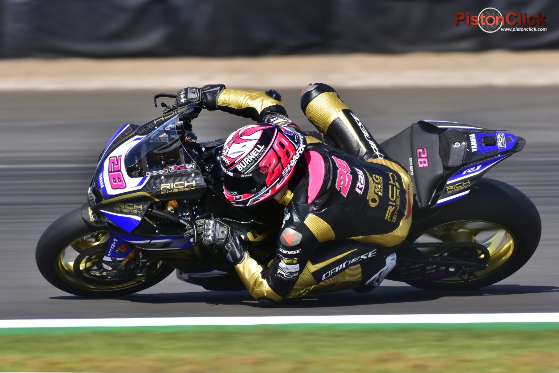 British Super Bikes Round 1
Silverstone
19 April 2022