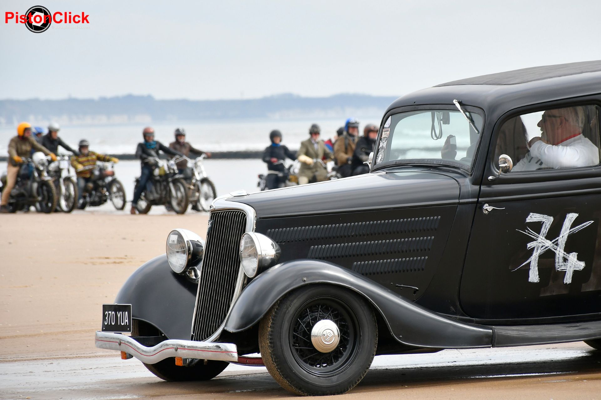 Race the Waves Beach Racing Bridlington Yorkshire
