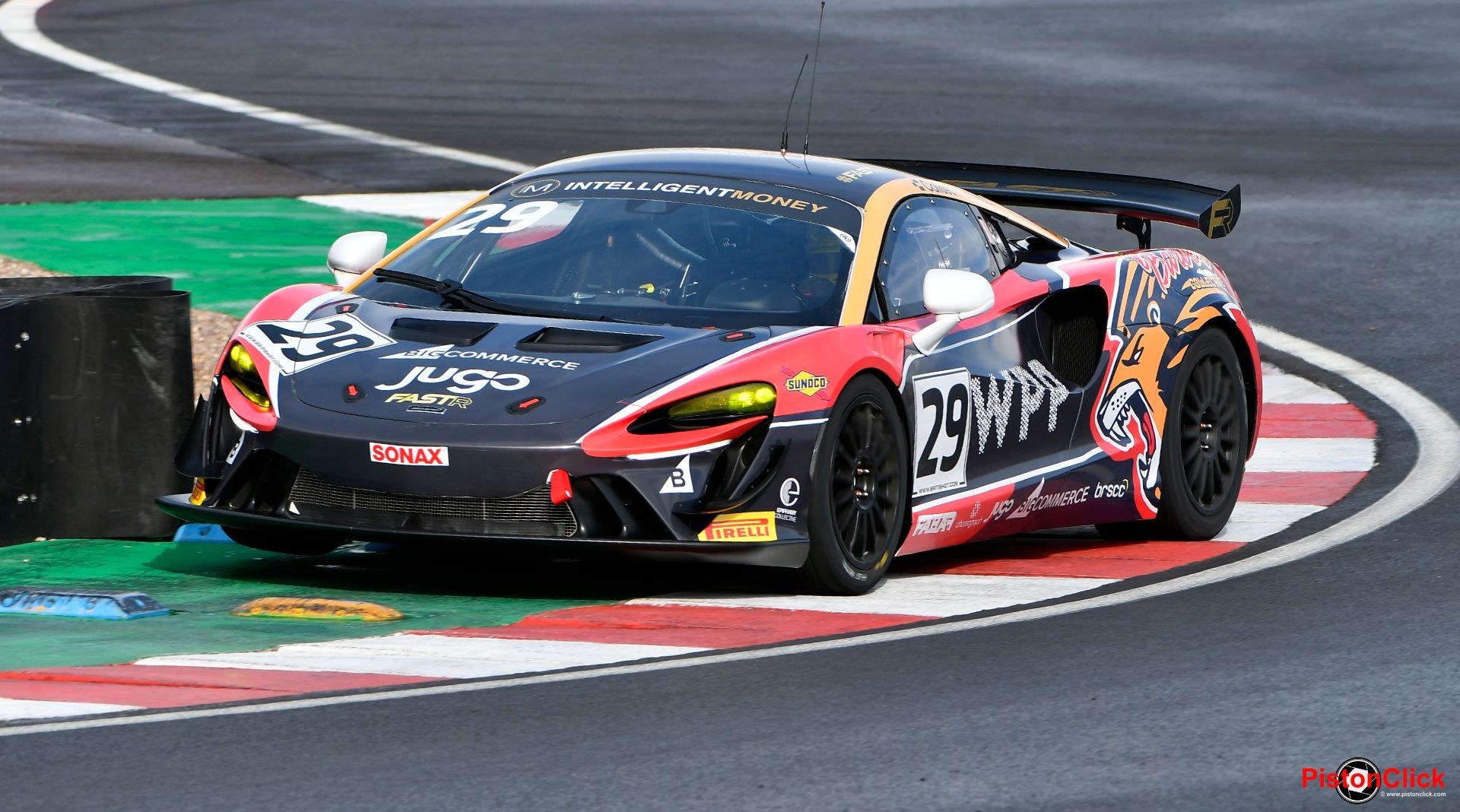 The RACE LAB-run McLaren Artura GT4