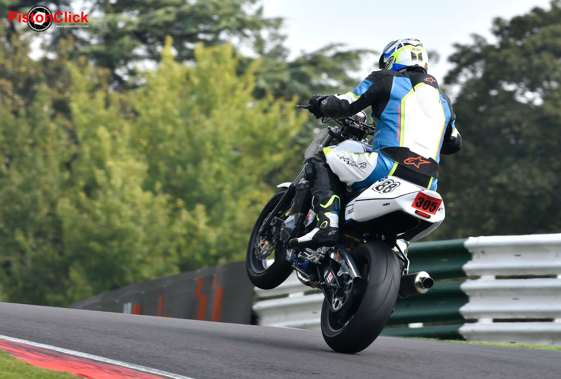 Cadwell Moto photographing the Classic Bike Track Days