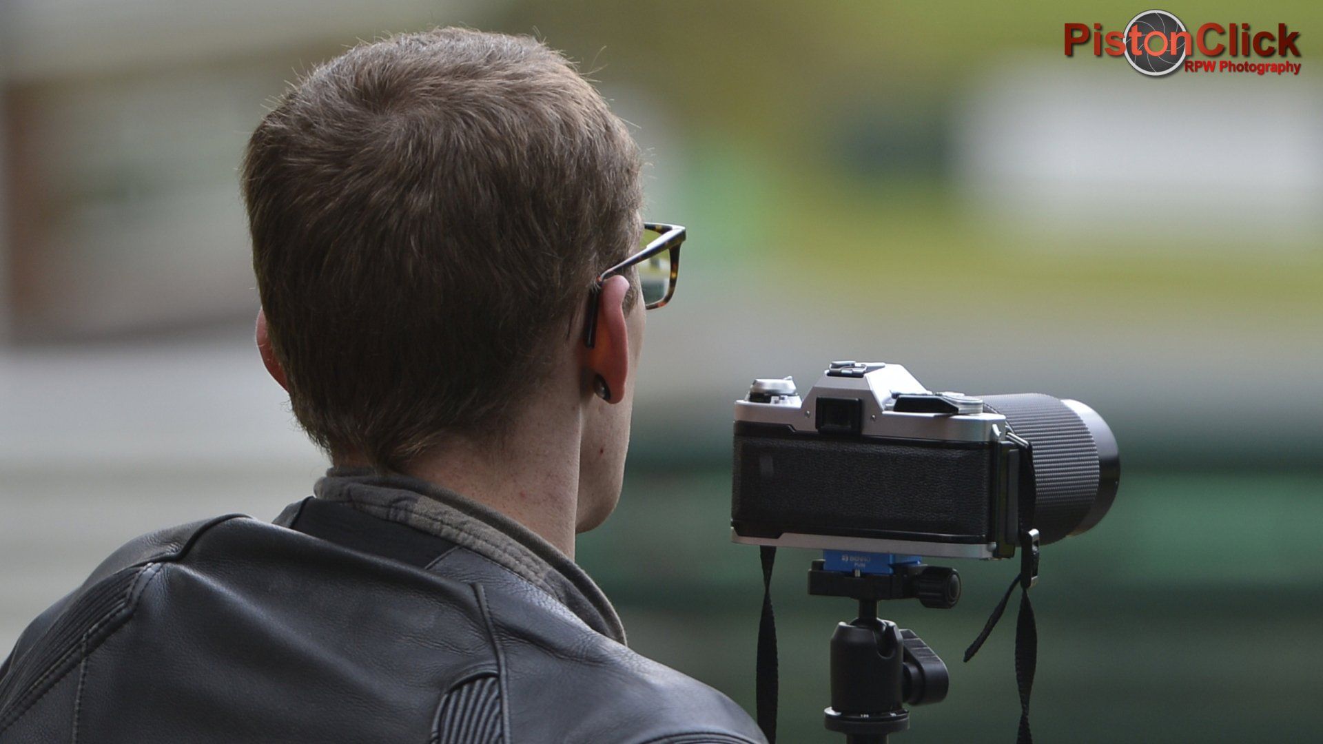 spectator photographer