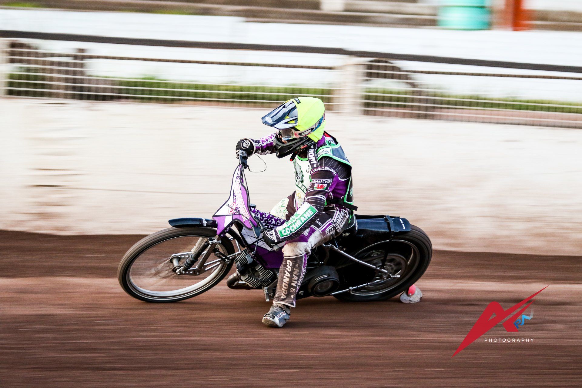 112mm 1/160sec f2.8 Exeter Falcons speedway
