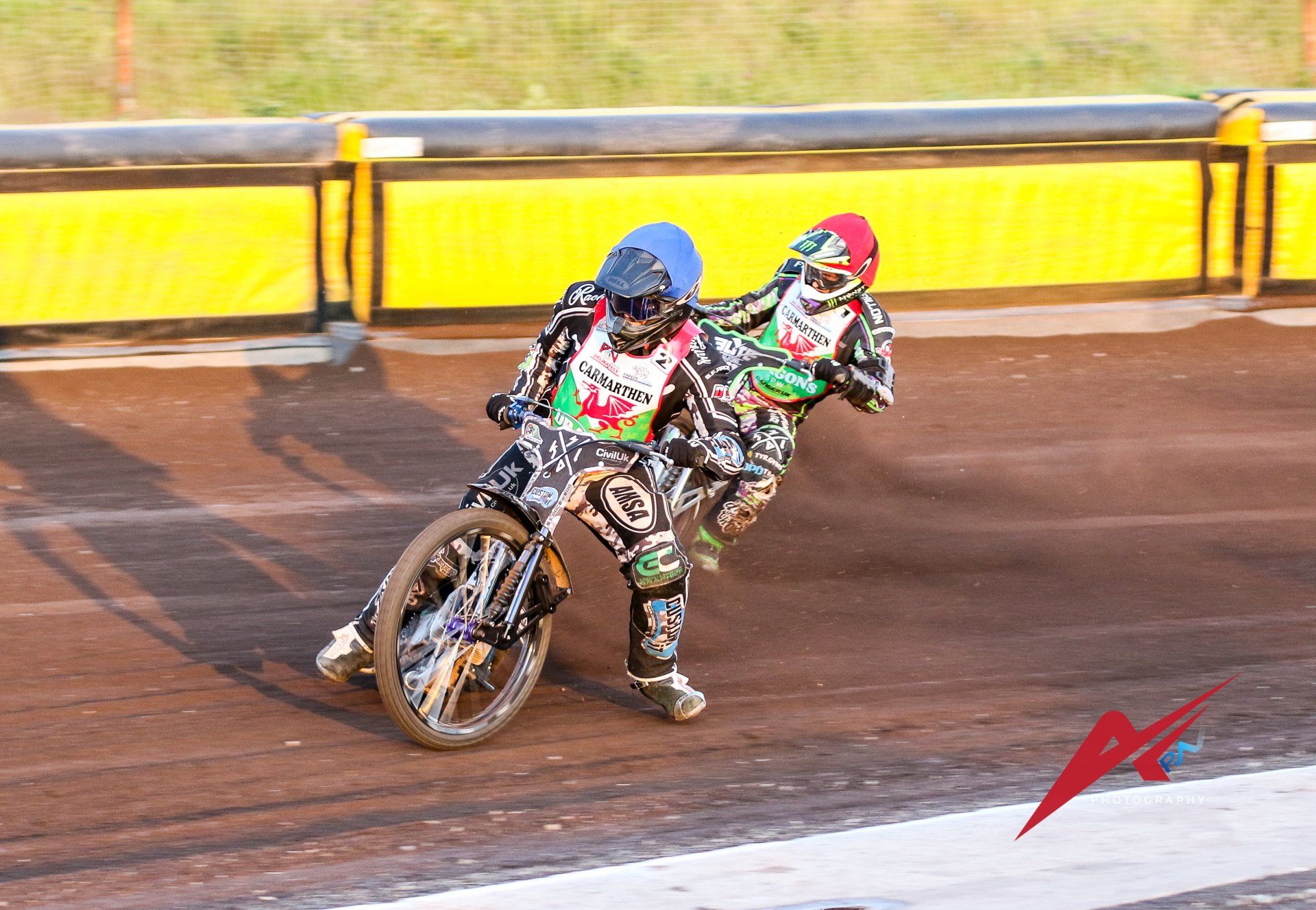 70mm 1/250sec f Carmarthen Dragons speedway