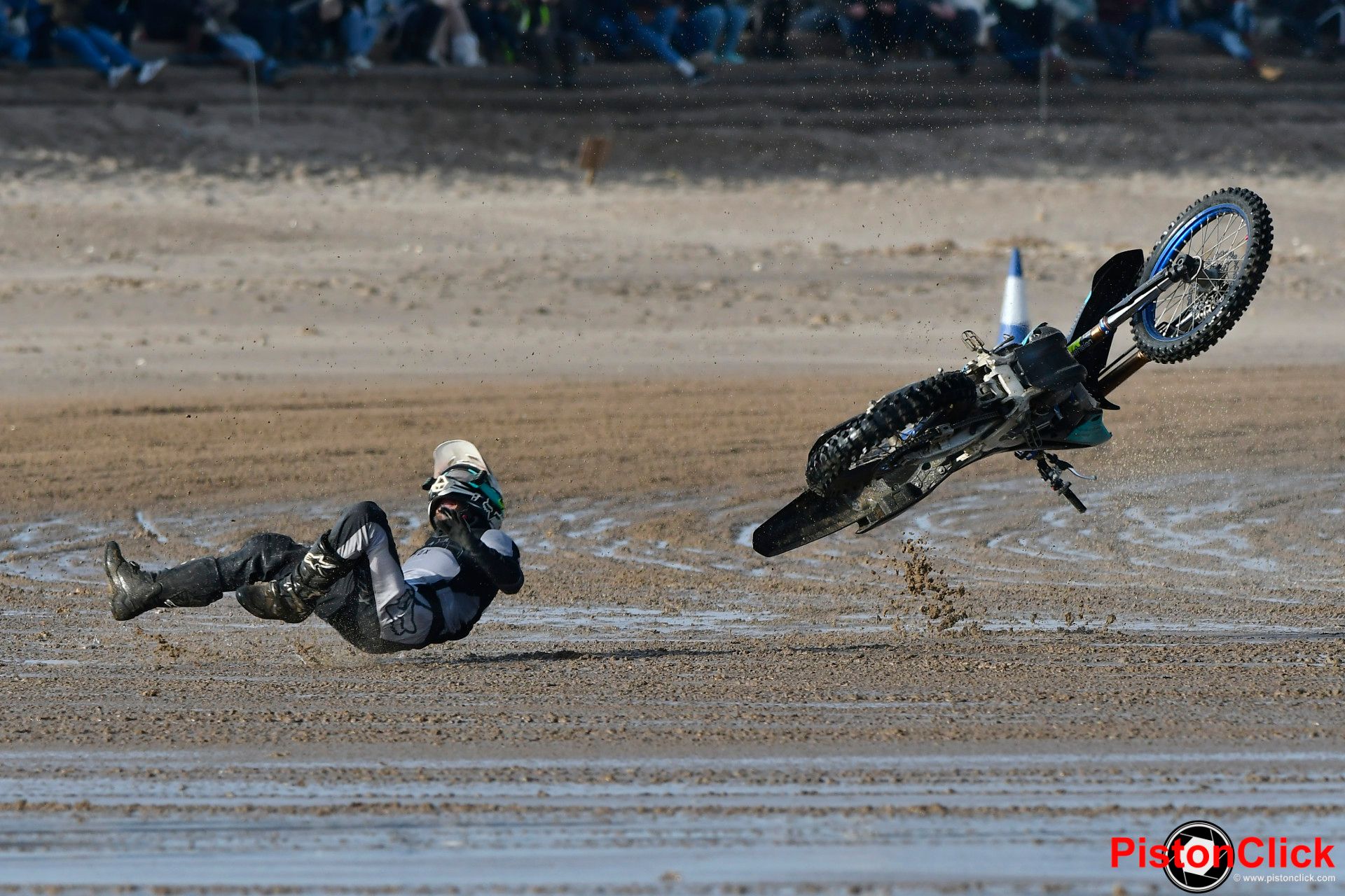 Mablethorpe Motorcycle Sand Racing crash
