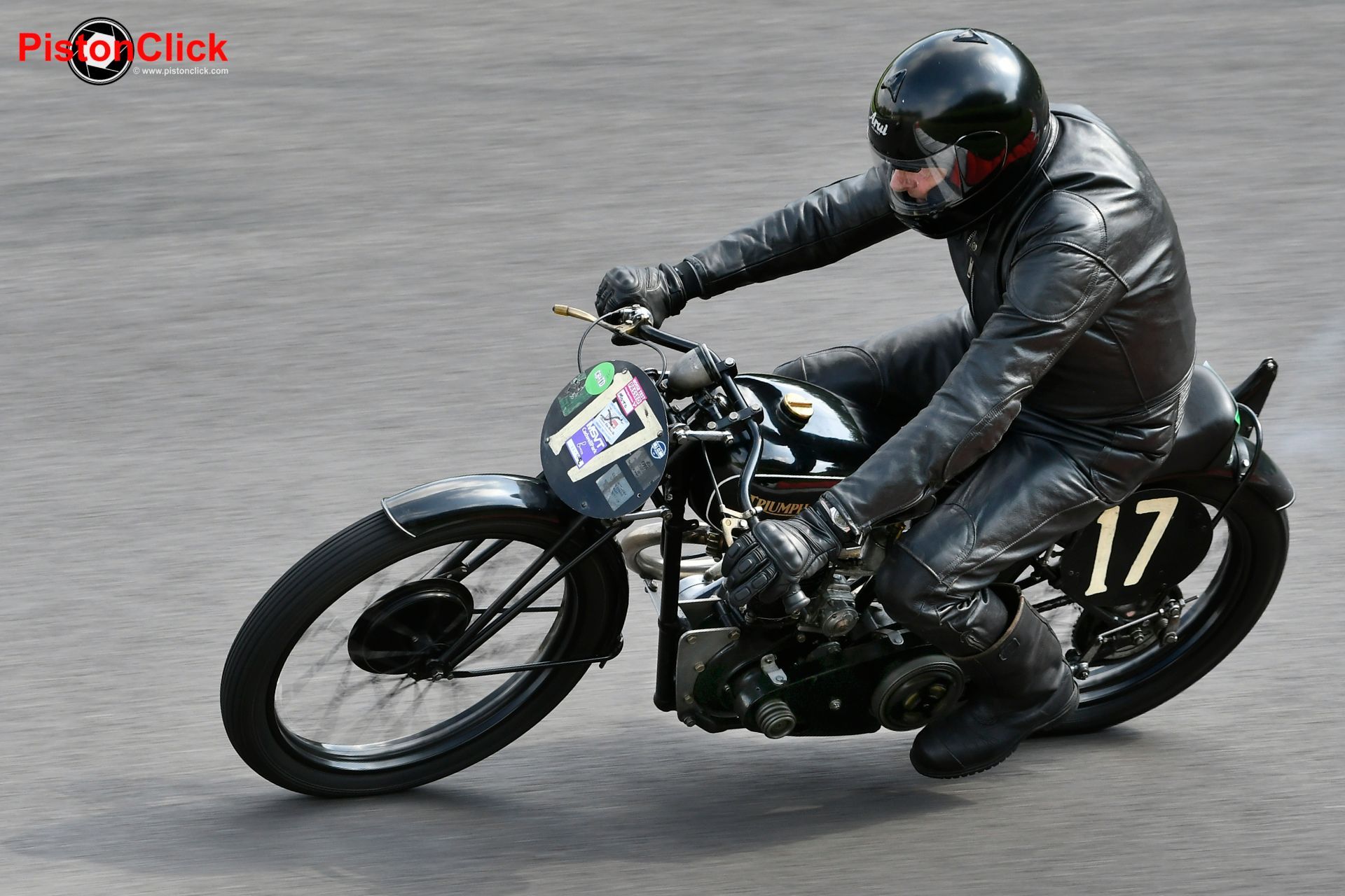 Cadwell Moto photographing the Classic Bike Track Days