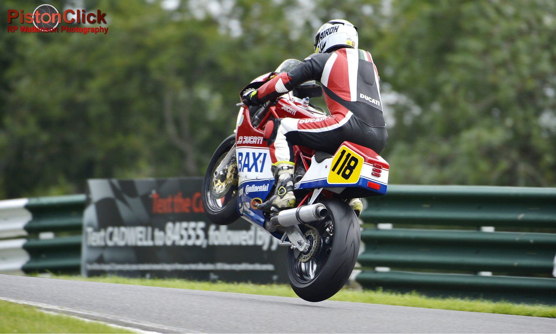 Classic Motorcycle Racing Cadwell Park
