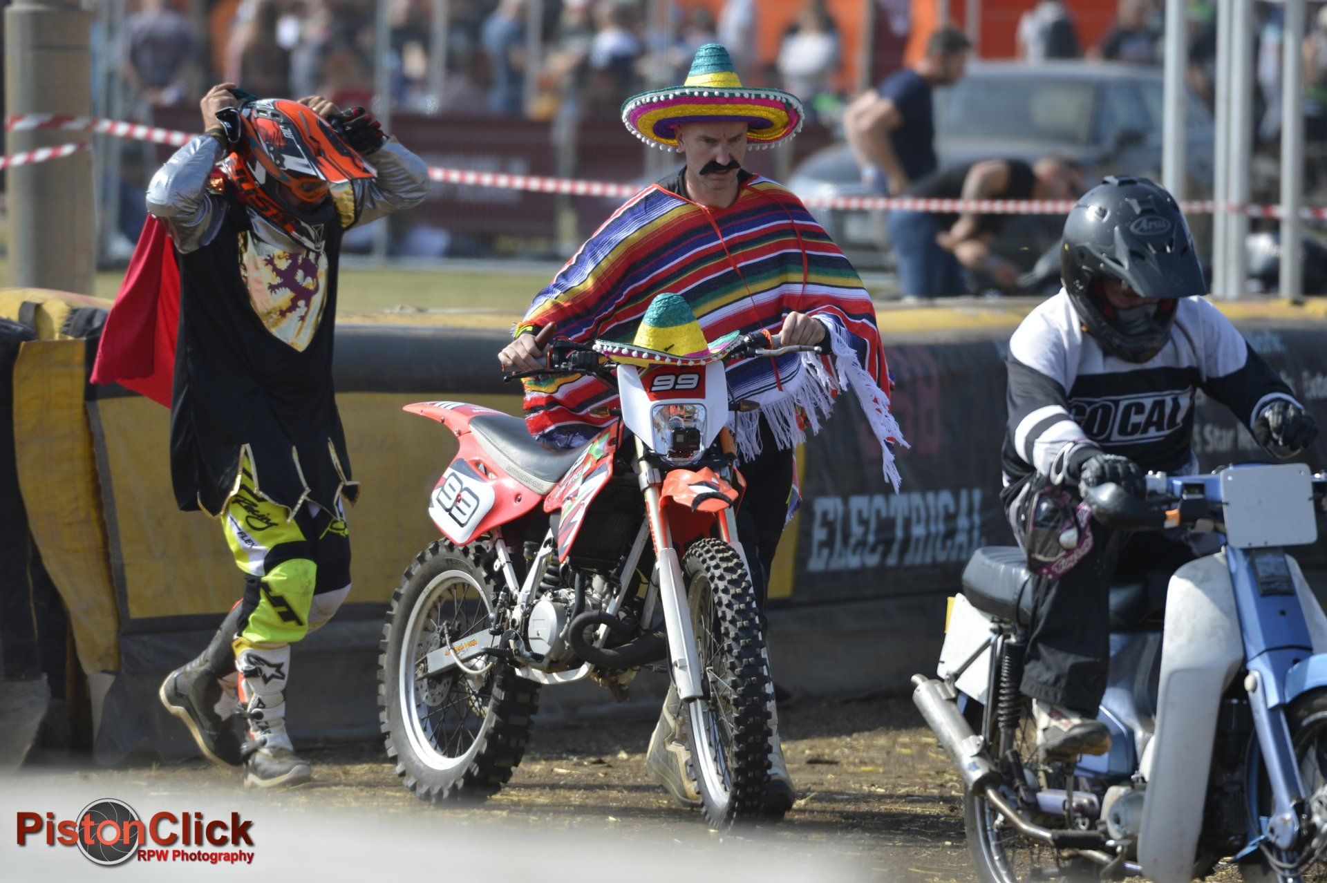 Moped Mayhem MCN Festival