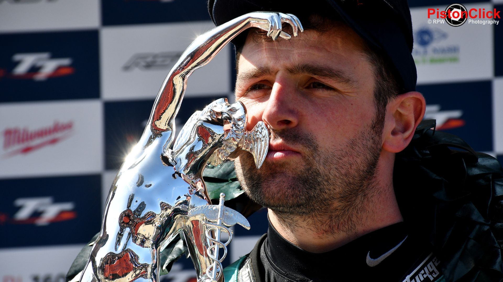 Michael Dunlop isle of man TT racer