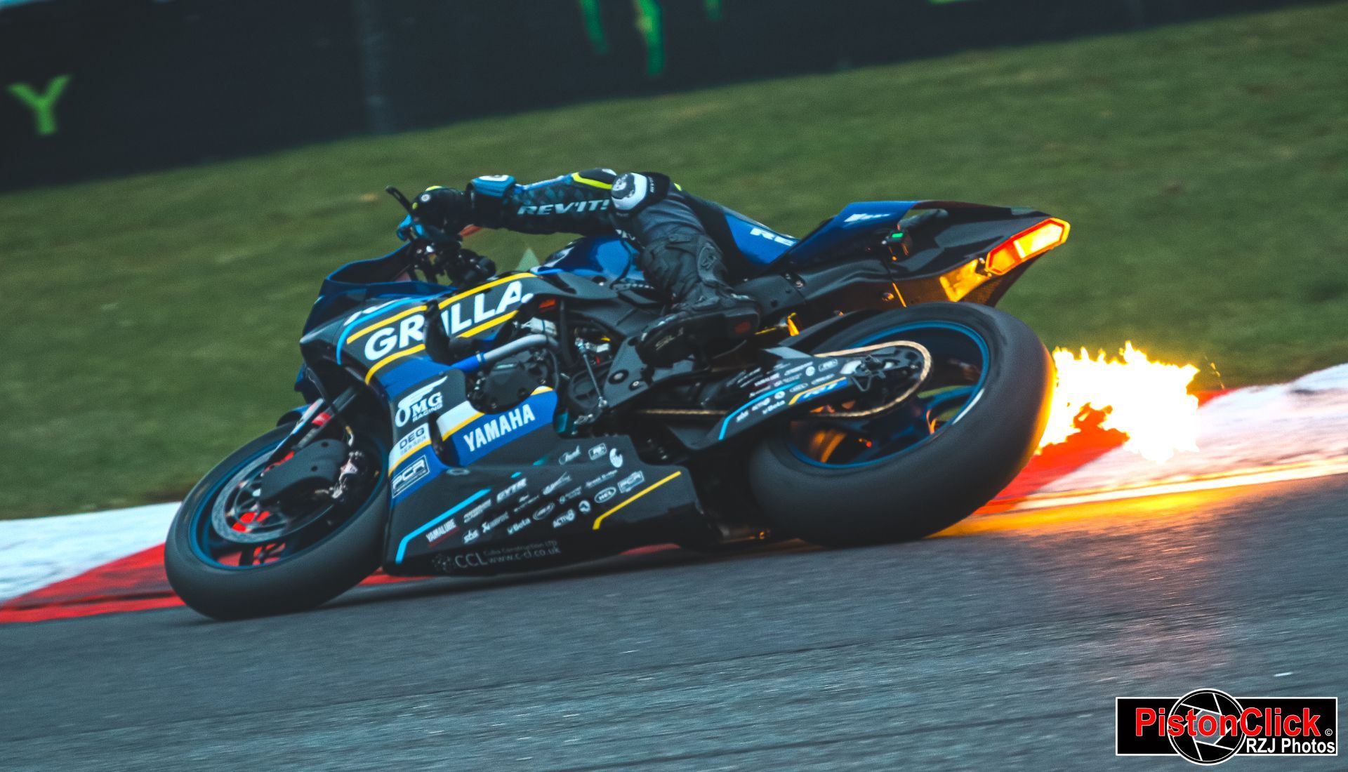 OMG Yamaha at Brands Hatch