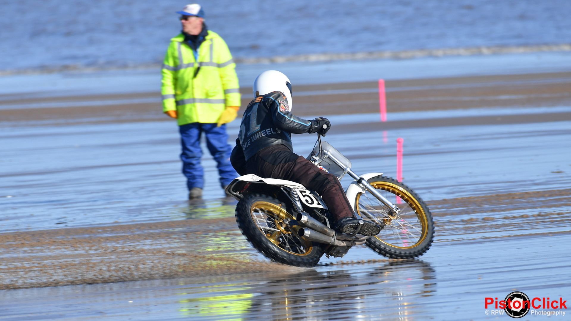 Nikon D5 motorsport camera Mabletherpe motorcycle Beach Racing