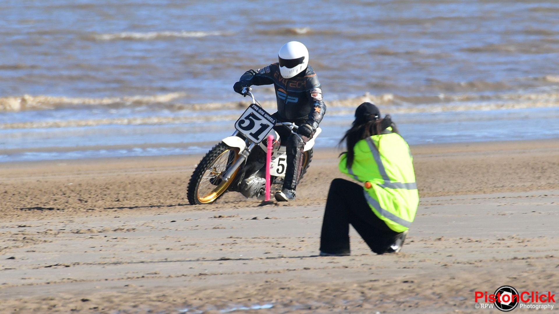 Nikon D5 motorsport camera Mabletherpe motorcycle Beach Racing