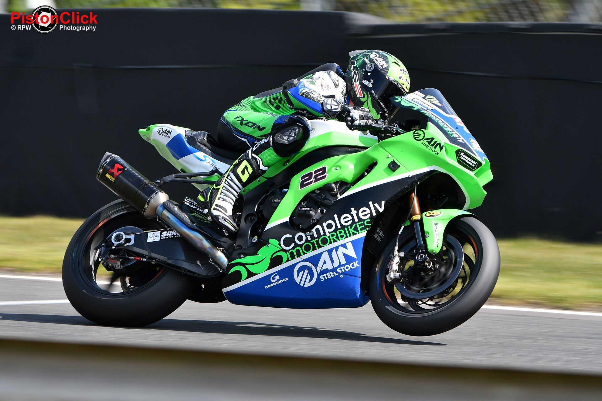 British Super Bikes Jason O'Halloran on the Completely Motorbikes FS-3 Yamaha YZF-R1